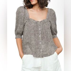 Rails Lola Button Down Short Sleeve Blouse in Sand Cheetah Print - Size M